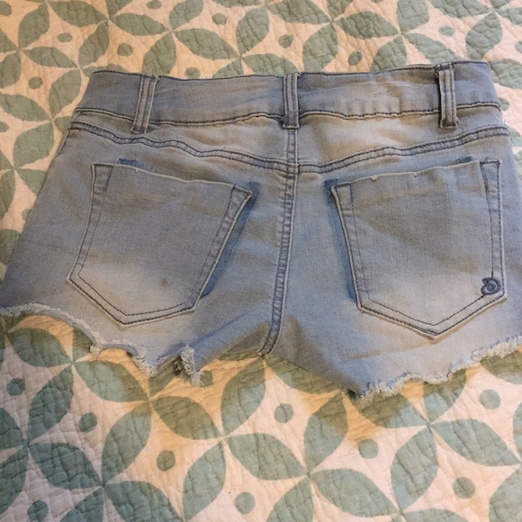 BOGO Shorts - Picture 2 of 2